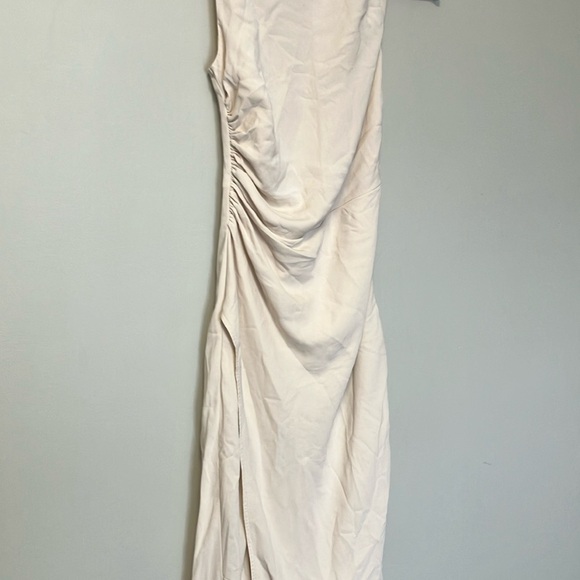 NWT Abercrombie & Fitch Shell Cream Backless Draped Ruched Slit Dress - Picture 7 of 12